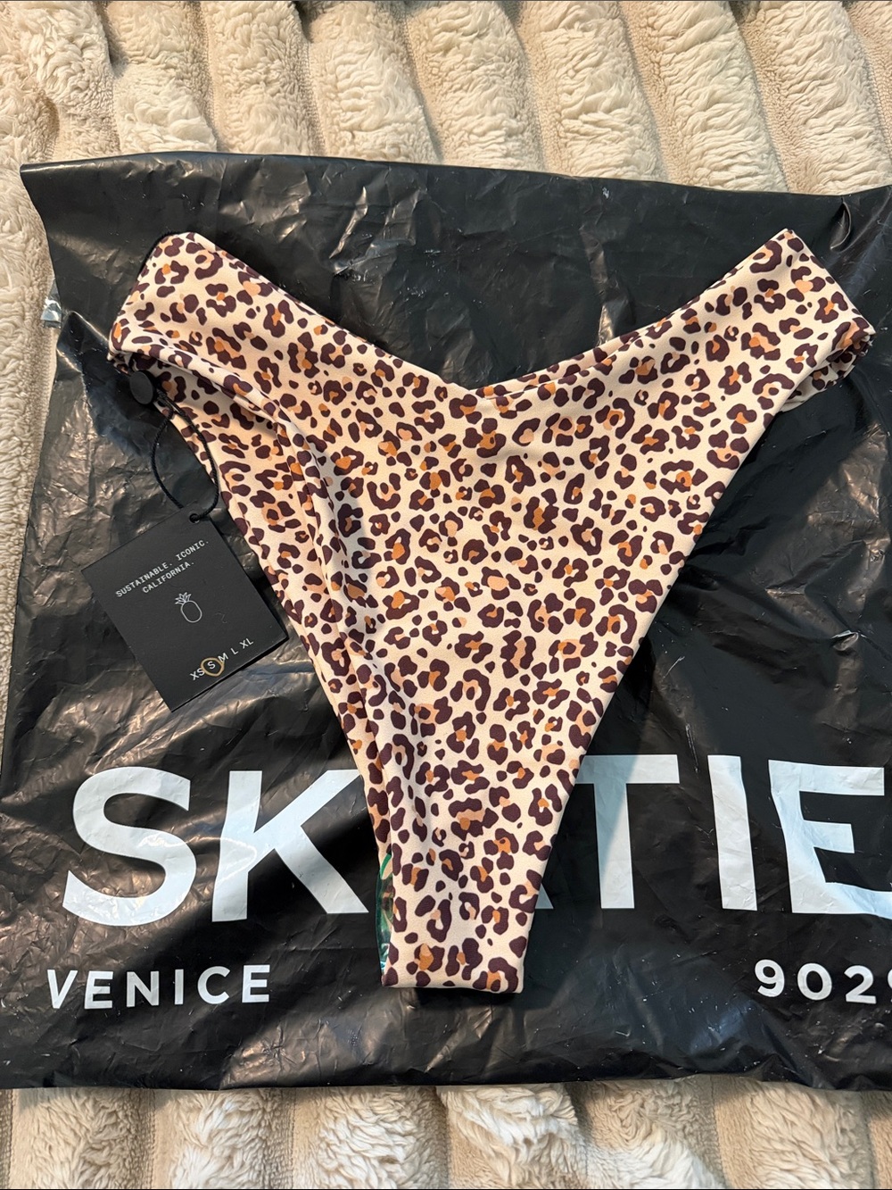Skatie Josie bottom